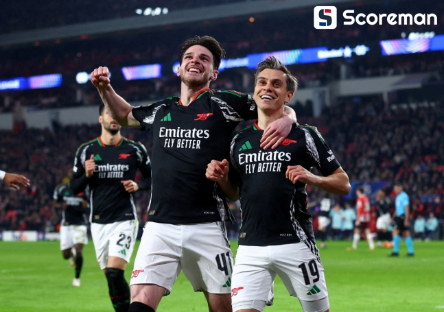 아스널, PSV 원정에서 7대1 대승...UCL 8강 눈앞